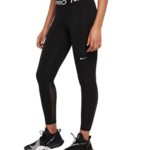 Nike Pro 365‎ mid-rise 7/8 leggings in black